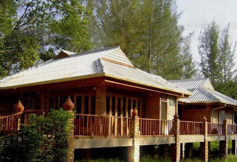 استراحتگاه Seapines & Liberg