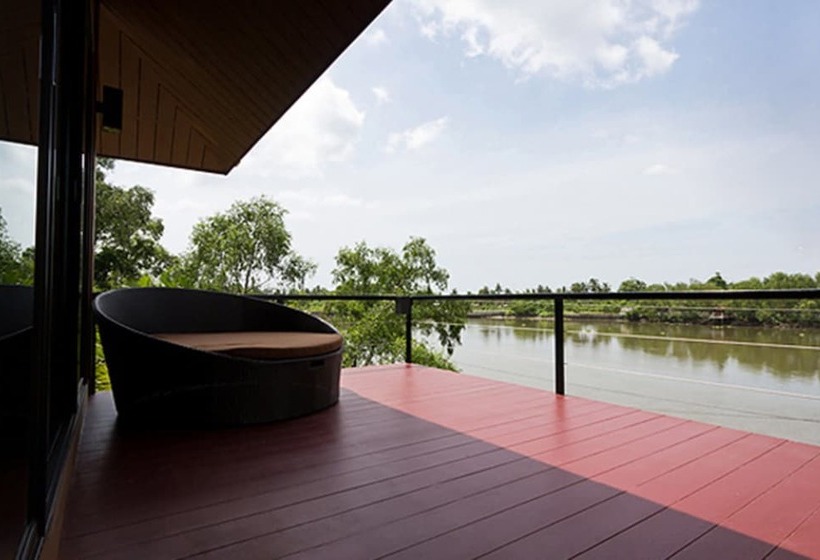 استراحتگاه The Grace Amphawa