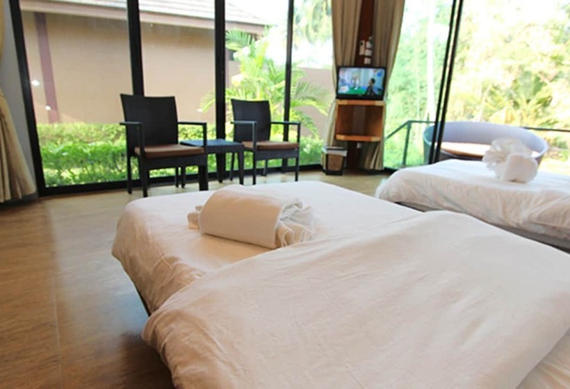استراحتگاه The Grace Amphawa