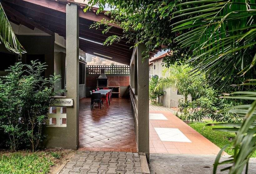 בית מלון כפרי Ossanzaia Bilene Lodge