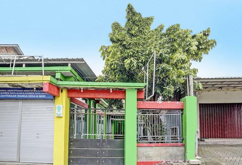 فندق Spot On 92086 Fun Guesthouse