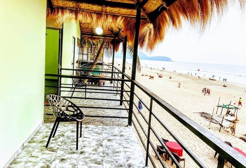 فندق A3 Beach Resort