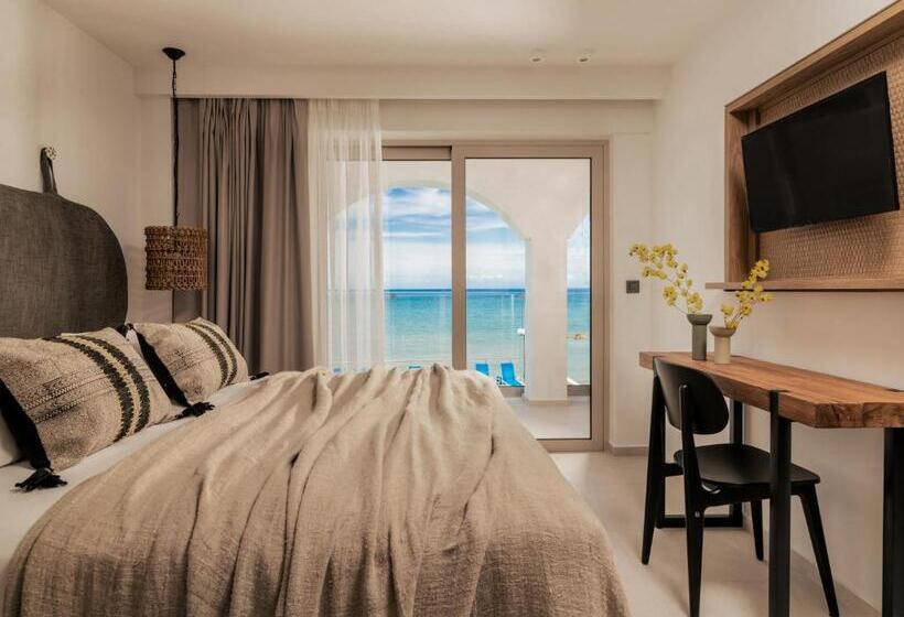 هتل Boletsos Beach