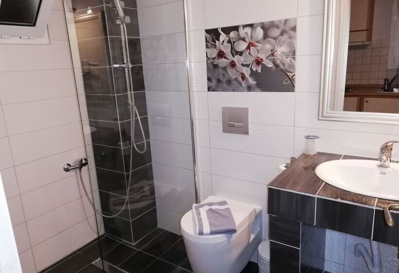 هتل Filoxenia Sea & View