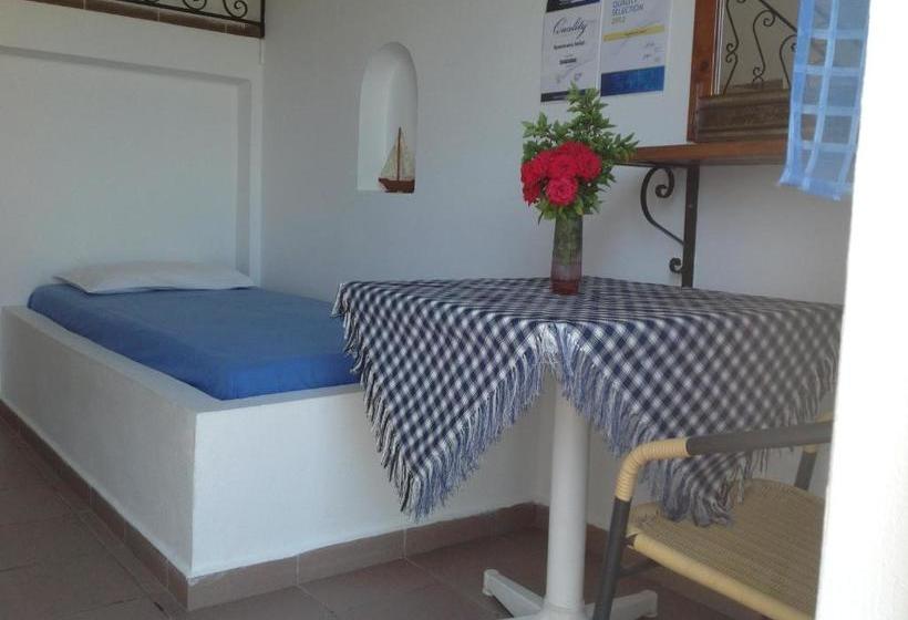 هتل Nefeli Apartments Kefalos