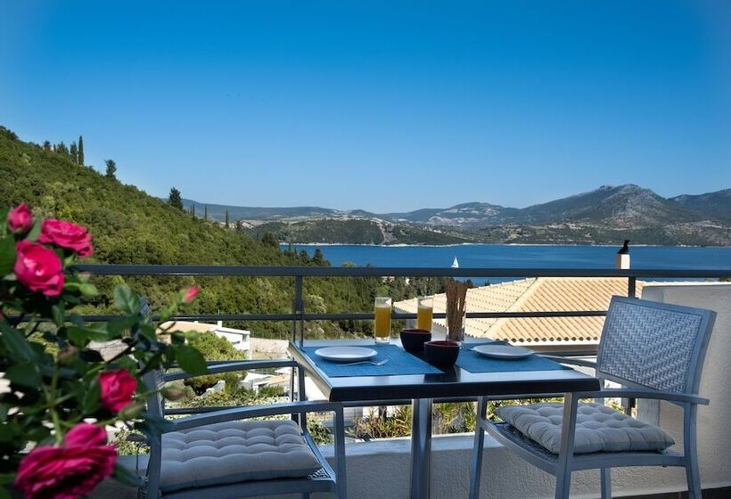 هتل Thealos Village