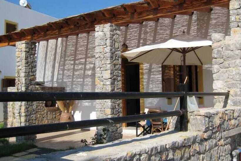 בית מלון כפרי Tilos Fantasy