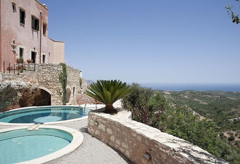 Kastellos Village   Central Complex