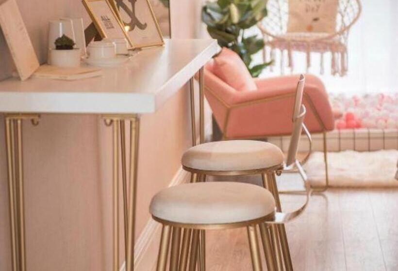 فندق Super 8 By Wyndham Shifang Urban Rail Transportation College