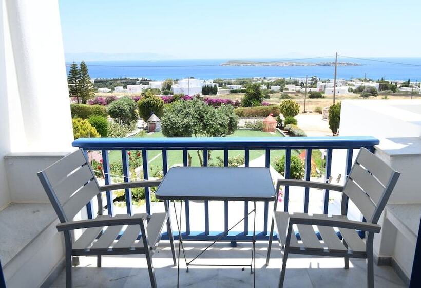 فندق Dryades Family