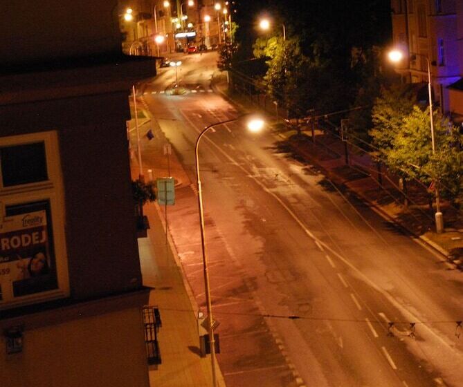 هتل Hostel Foster