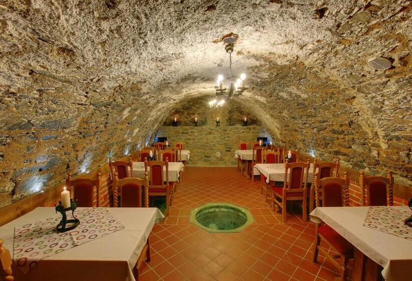 Отель Hradní Bašta