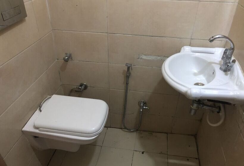 ホテル Mangalam Palace   Lucknow Airport