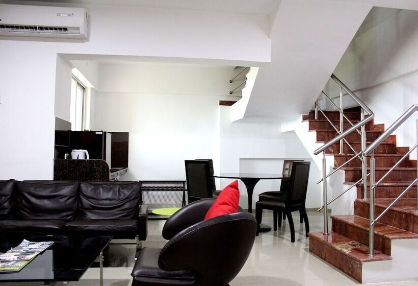 فندق The Fern Residency, Vadgaon Talegaon, Pune