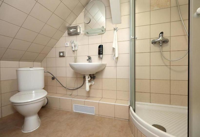 هتل Pension U Tří Sedláků