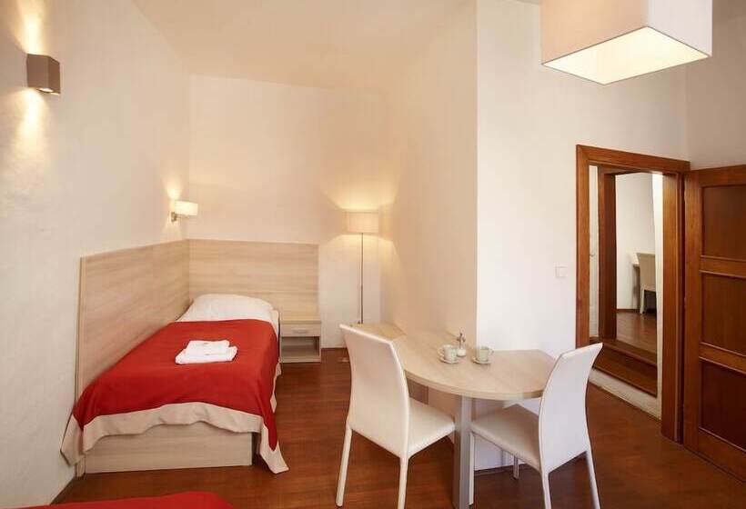 هتل Residence Muzeum Vltavinu