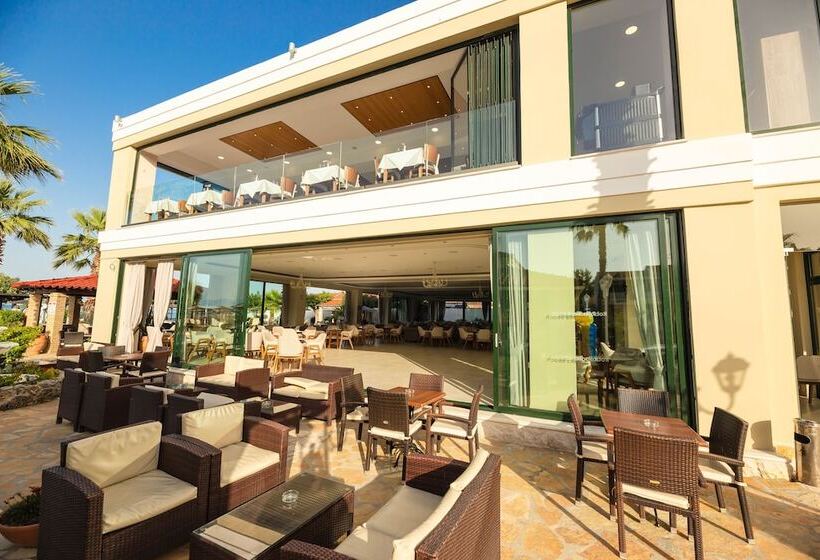 هتل Robolla Beach Apart