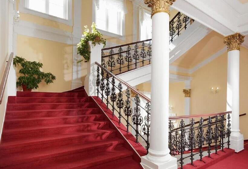 هتل Savoy Spa & Kur