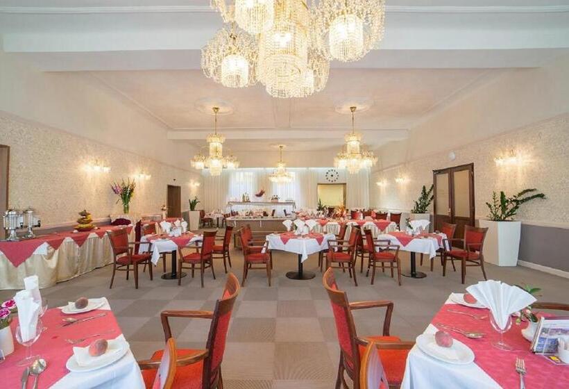 هتل Savoy Spa & Kur