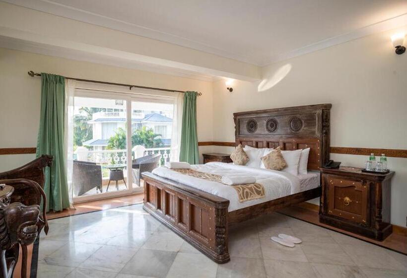 호텔 Stone Wood Riverfront Resort, Siolim