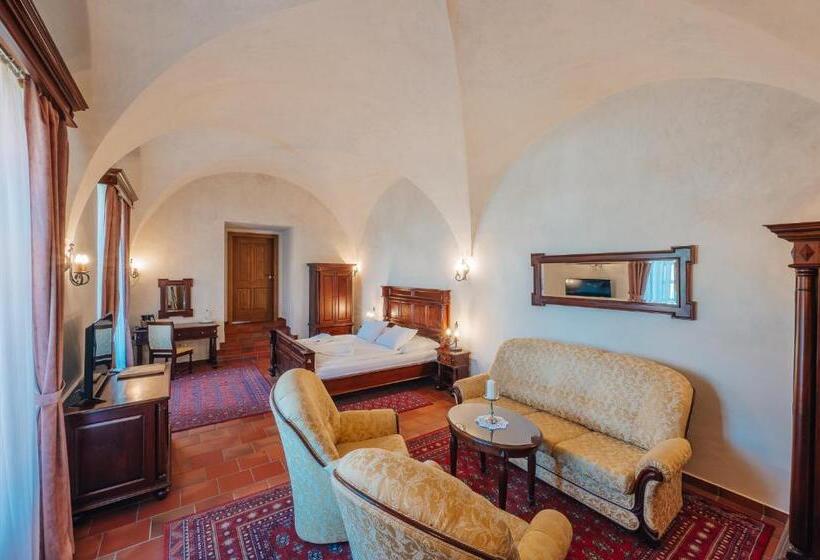 هتل Zamek Hradek U Susice