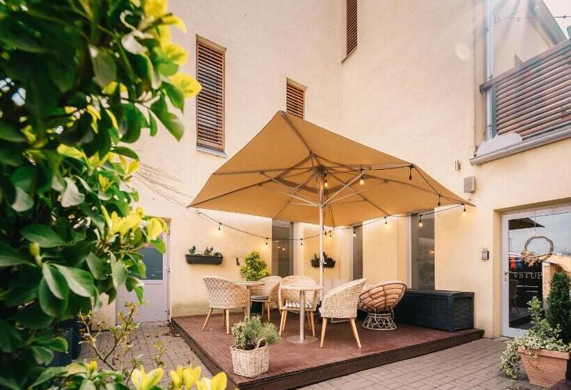 Wine & Wellness Hotel Besední Dům