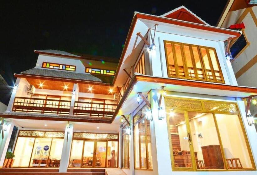 هتل The Indigo House Phrae