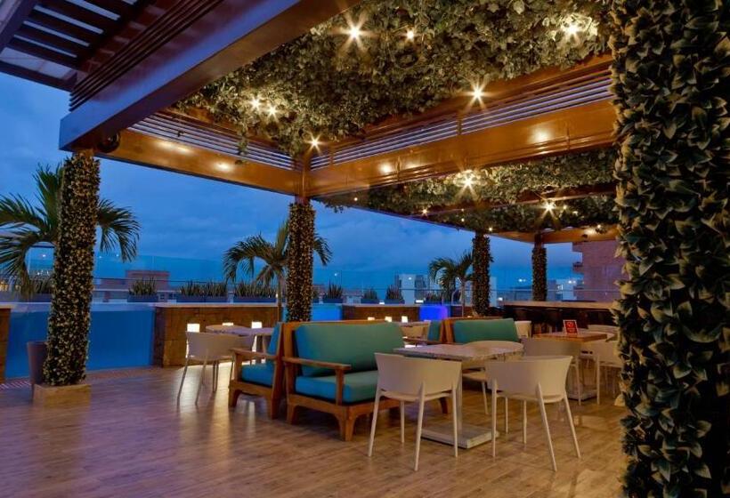 هتل Crowne Plaza Barranquilla, An Ihg