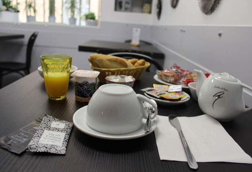 فندق Hôtel Des Arts Aix