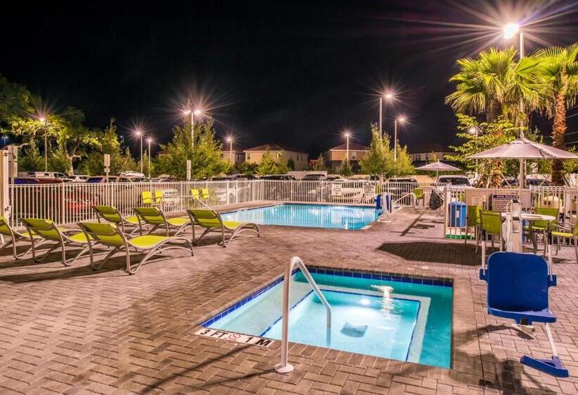 فندق Holiday Inn Express & Suites   St. Petersburg   Madeira Beach, An Ihg