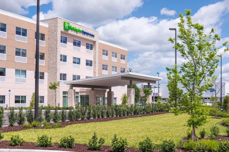 Отель Holiday Inn Express & Suites   Tampa North   Wesley Chapel, An Ihg