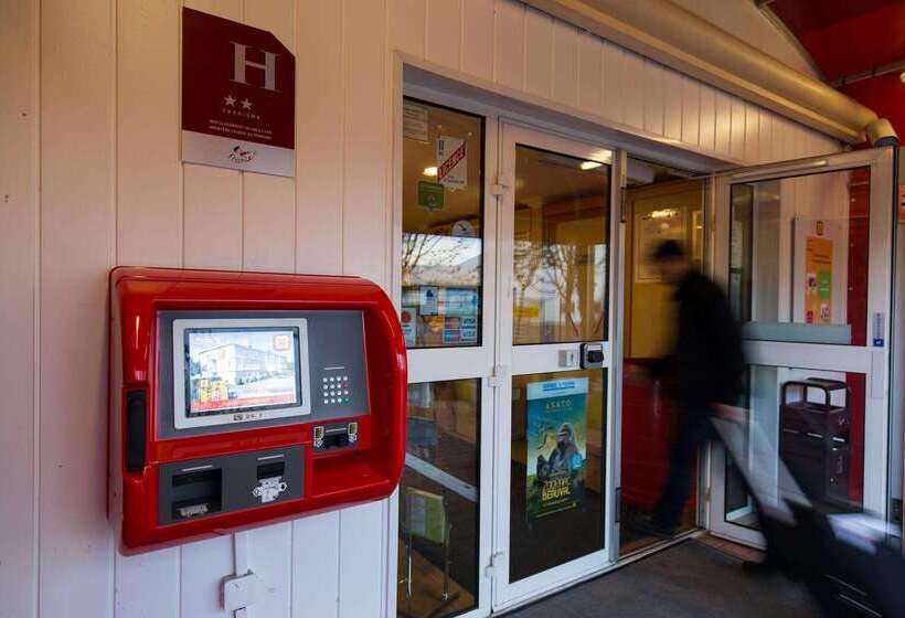 호텔 Kyriad Direct Orleans   La Chapelle St Mesmin