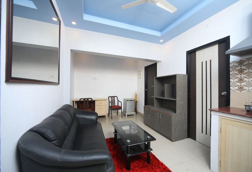 هتل Nakshatra Serviced Apartments-bawa Road
