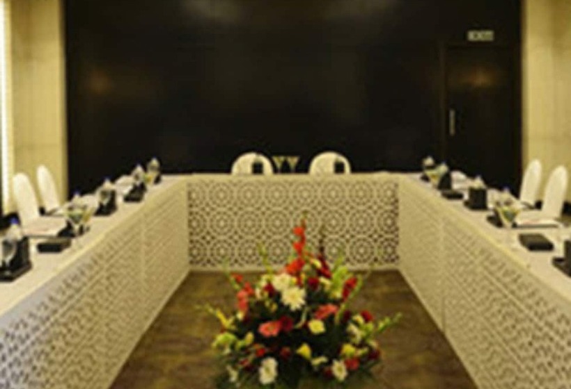 בית מלון כפרי Sayaji Vadodara