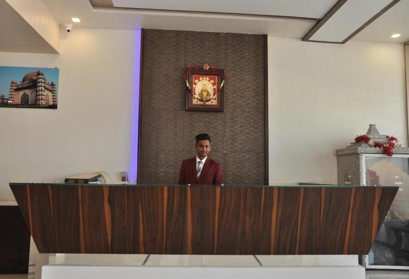 בית מלון כפרי Shashinag Residency