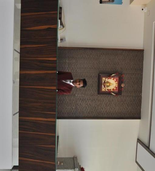 בית מלון כפרי Shashinag Residency