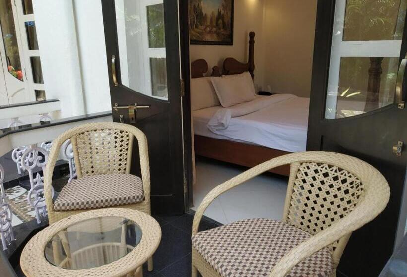 فندق Sunset Beach Resort