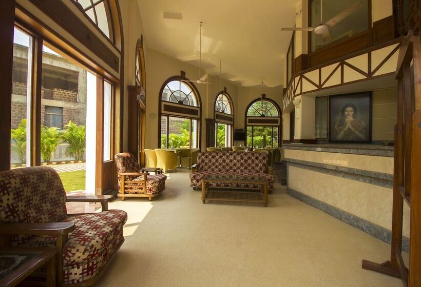 فندق Sunset Beach Resort