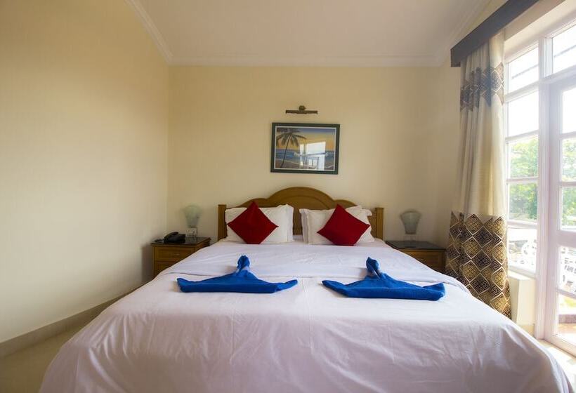 فندق Sunset Beach Resort