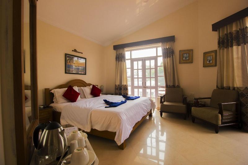 فندق Sunset Beach Resort