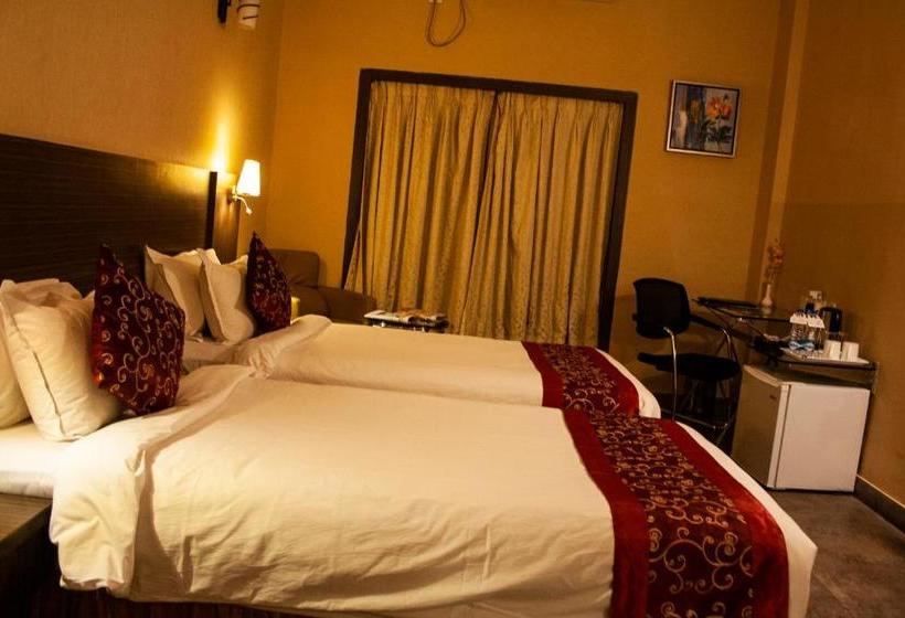 ホテル The Stadel