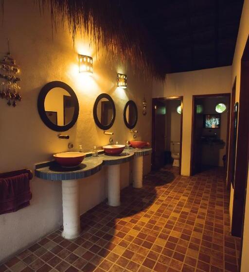 Tubo Tulum Hostel