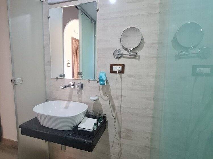 فندق Srina Forest Roar