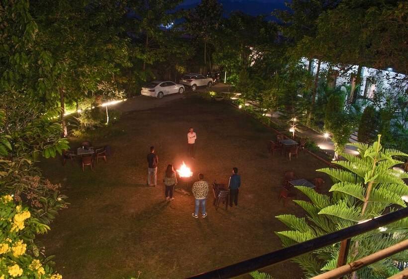 فندق Srina Forest Roar