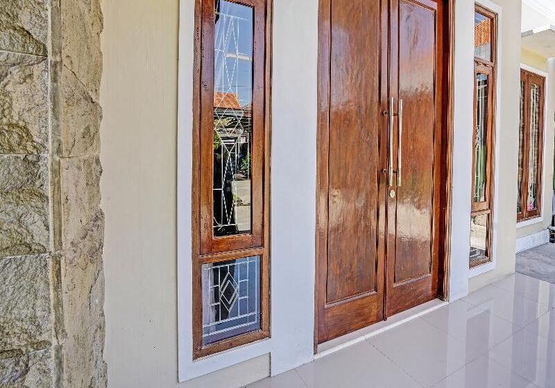 ホテル Reva Residence Syariah By Oyo