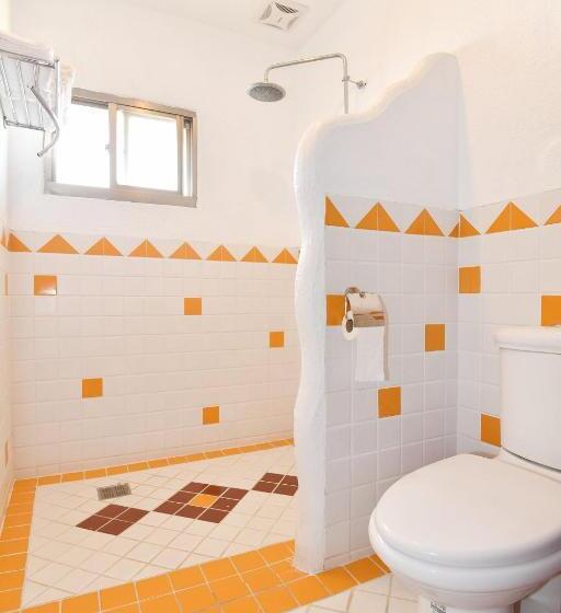 تختخواب و صبحانه Rock House