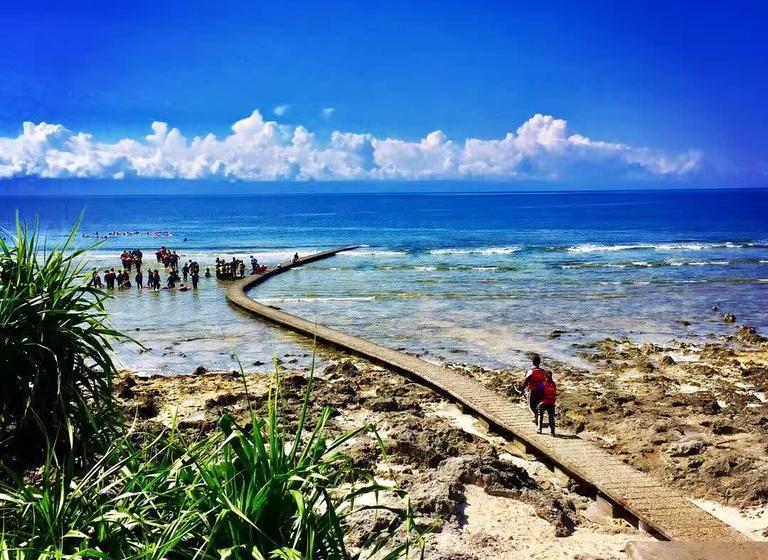 تختخواب و صبحانه Sanasai Inn