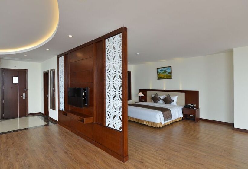 ホテル Muong Thanh Grand Cua Lo