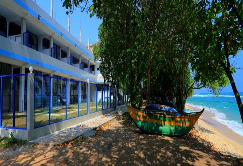 Hotel Paradise Beach Resort & Diving School