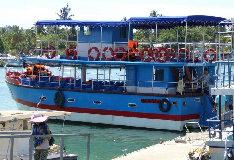 Hotel Paradise Beach Resort & Diving School